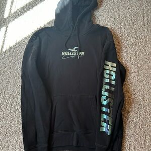 Hollister men’s sweatshirt